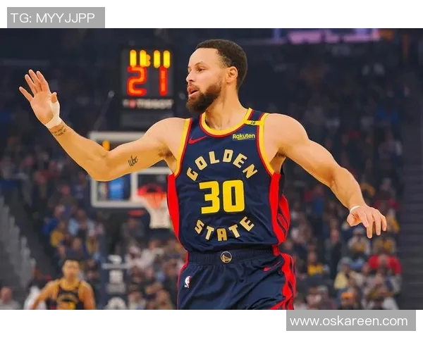 库里三分球总数突破四千大关成为历史第一人再创辉煌纪录 库里三分球总数突破四千大关成为历史第一人再创辉煌纪录