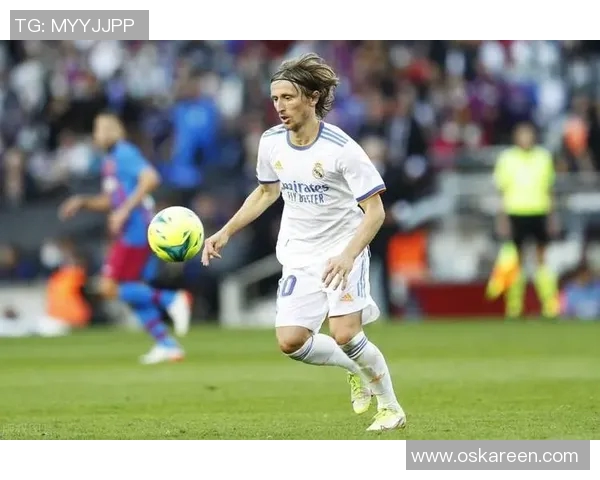 莫德里奇：足球场上的艺术家与战士，如何在岁月中绽放光芒